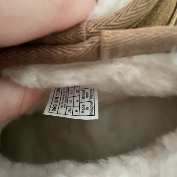 UGG Ultra Mini Platform Booties - Picture 5 of 5